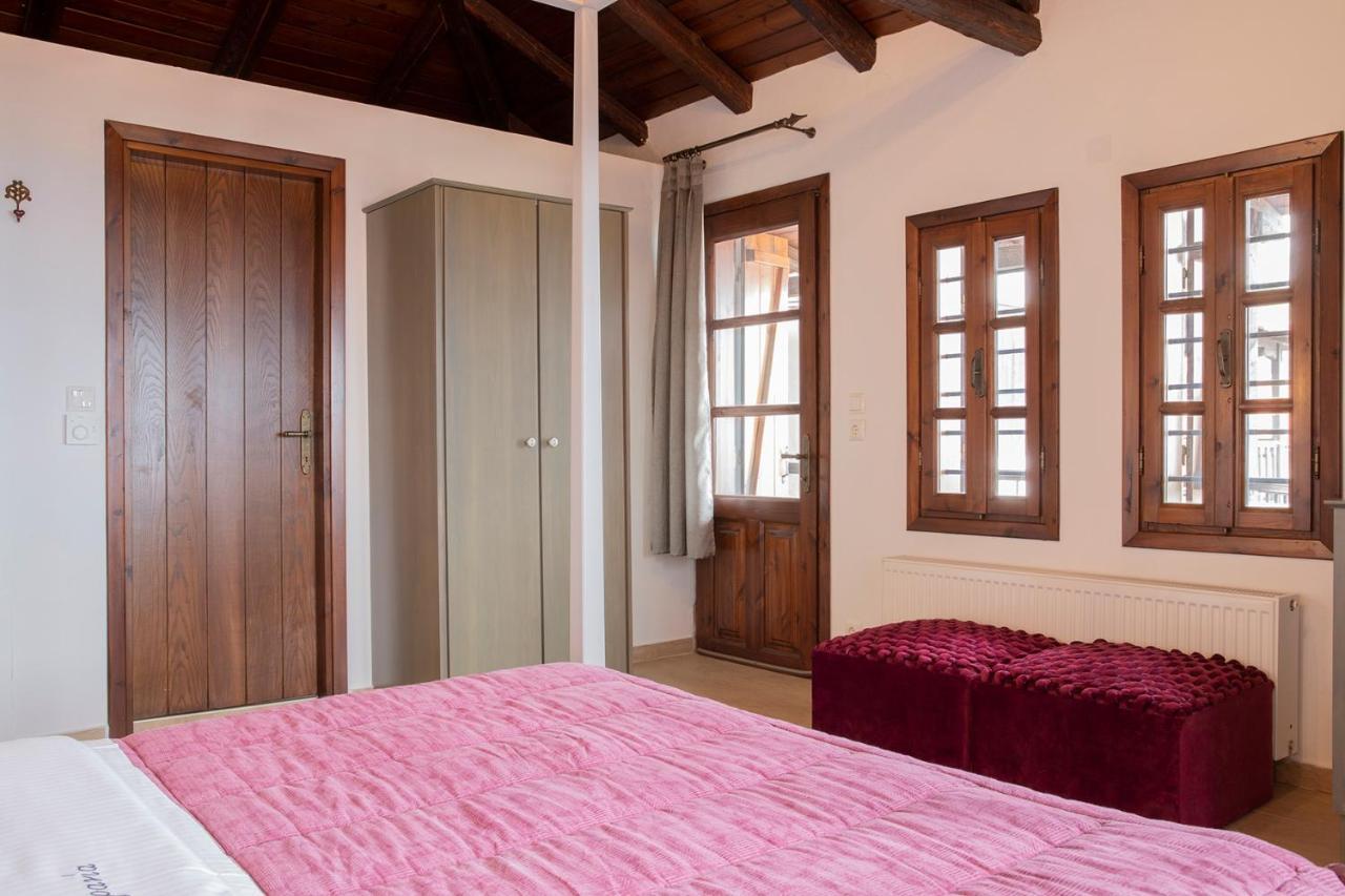 Guesthouse Ourania Palaios Panteleimonas Exterior photo